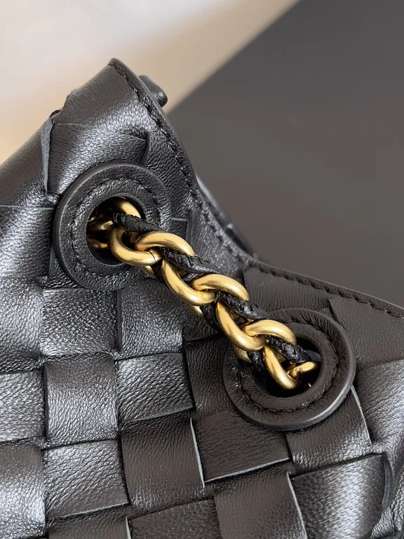 Bottega Veneta Bag 